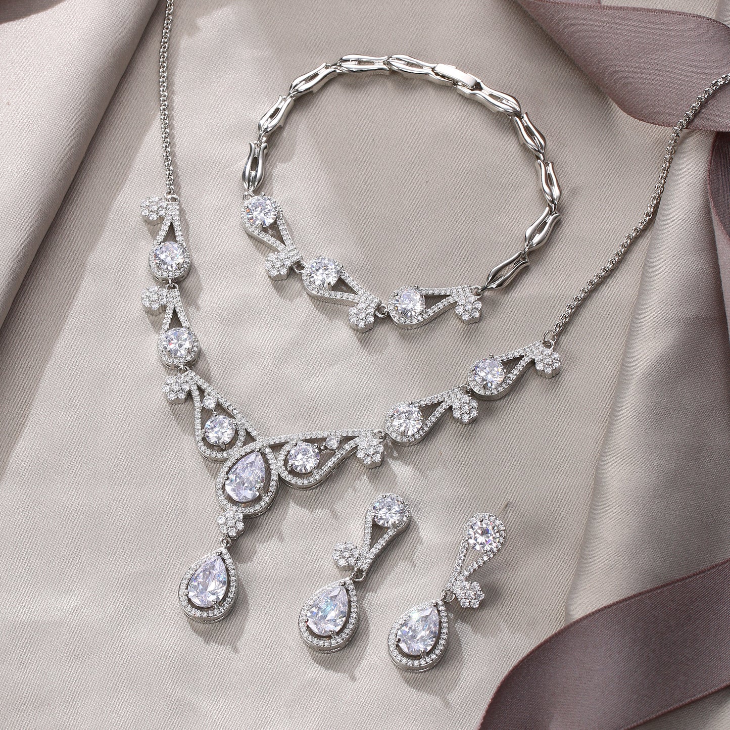 08311 Gorgeous CZ Lots Hollow-Out Teardrop Necklace Earrings Bracelet Jewelry Set